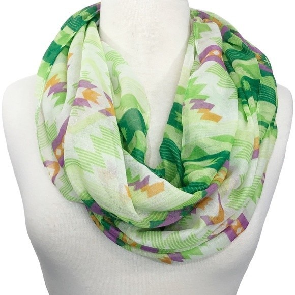 Aztec Tribal Green Loop Infinity Scarf - Picture 1 of 3